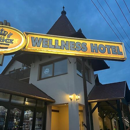 Fenyves Hotel Balatonfenyves Exteriör bild