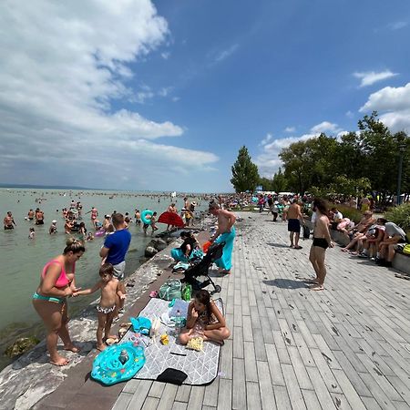 Fenyves Hotel Balatonfenyves Exteriör bild