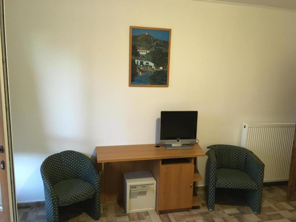 Fenyves Hotel Balatonfenyves Exteriör bild